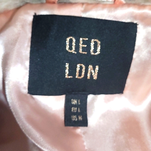 QED London Faux Fur Calico Peachy Blush & Grey Teddy Jacket Size Medium - Picture 3 of 6
